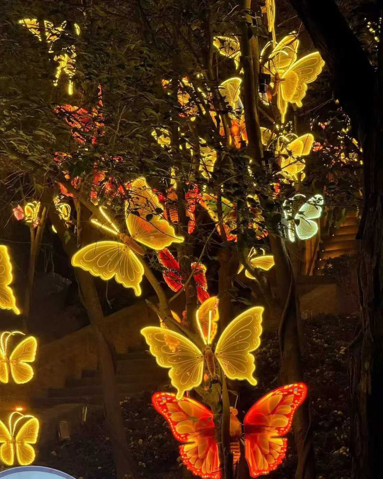 40cm 60cm of LED Outdoor Simulation Dynamic Static Butterfly Lights Holiday Party Decorations Butterflies Dynamic Insect Lights