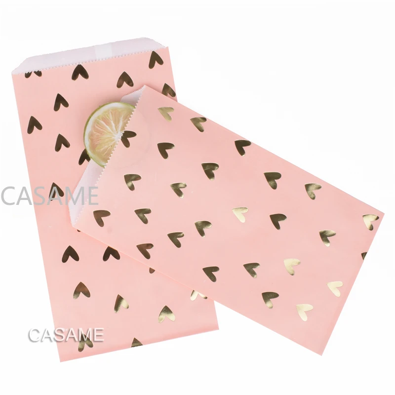 New Style Love Is Sweet Wedding Candy Bag Party Favor Paper Bags Heart Love Printed Paper Craft Bags Bakery Bags Valentine\'s Day