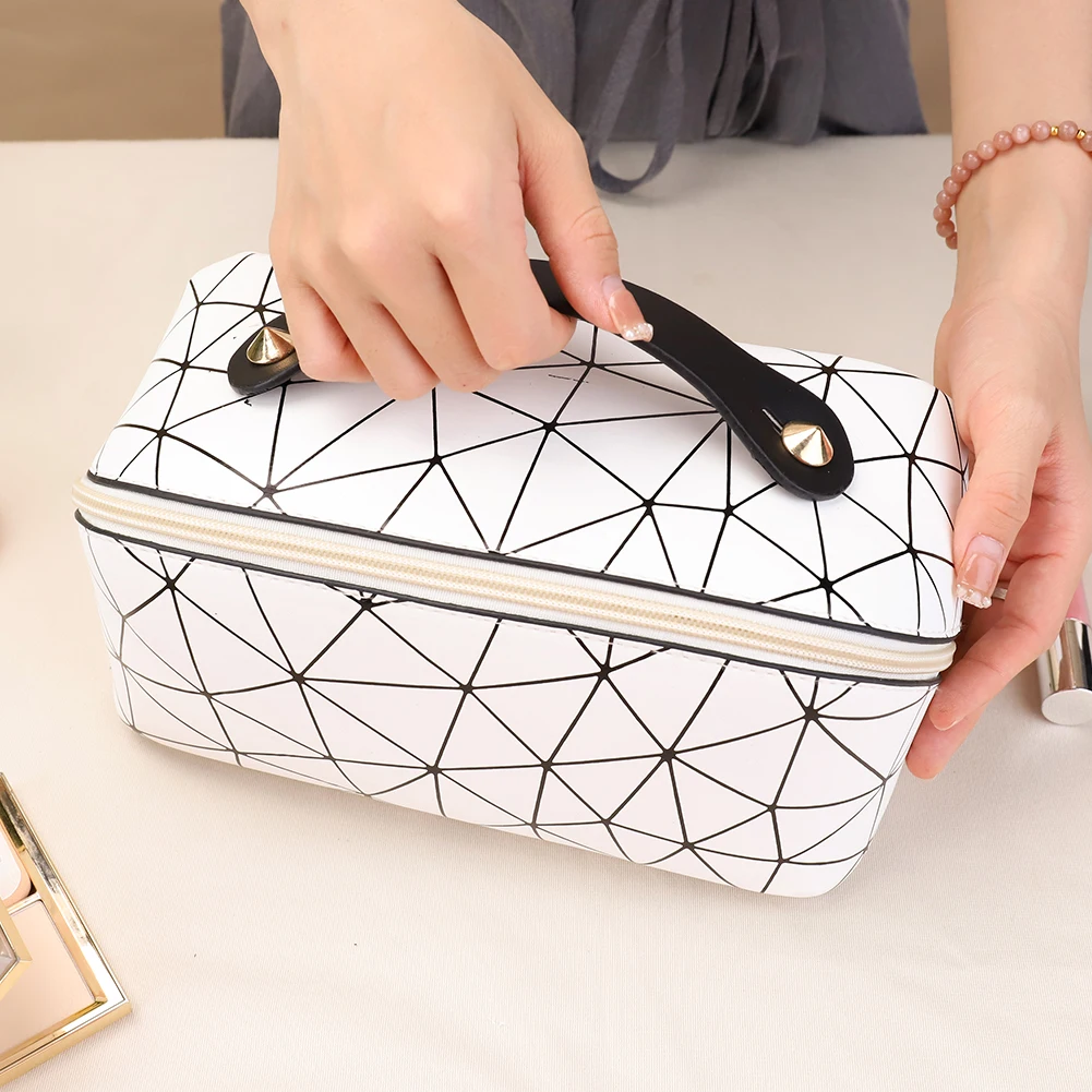 PU-Kosmetiktasche, multifunktional, rhombisches Gitter, großes Fassungsvermögen für Frauenreisen