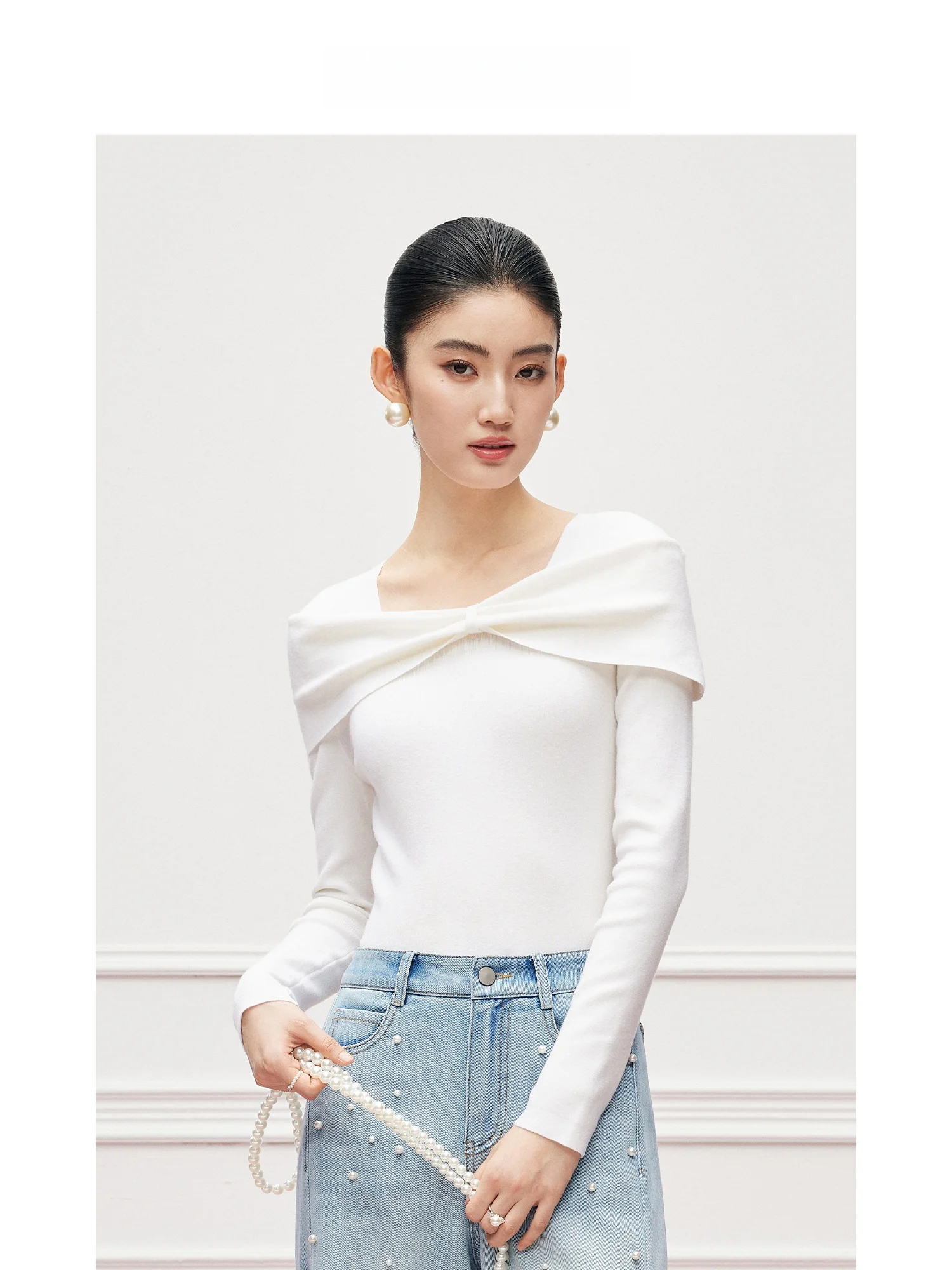 

Ele Knitted Woolen Sweater with Knot for Women Square Collar Thiened Autumn Winter Faion Top by Mandy Zhang