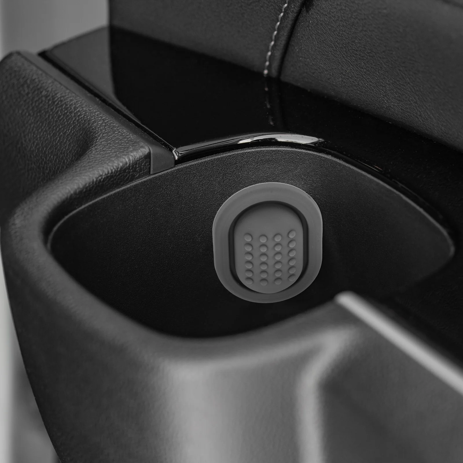 

3pcs Silicone Holder Insert Car Universal Fit Car Cup Holder Adapter Shock Absorption Cup Limiter For Vehicle Cars Trucks Suvs