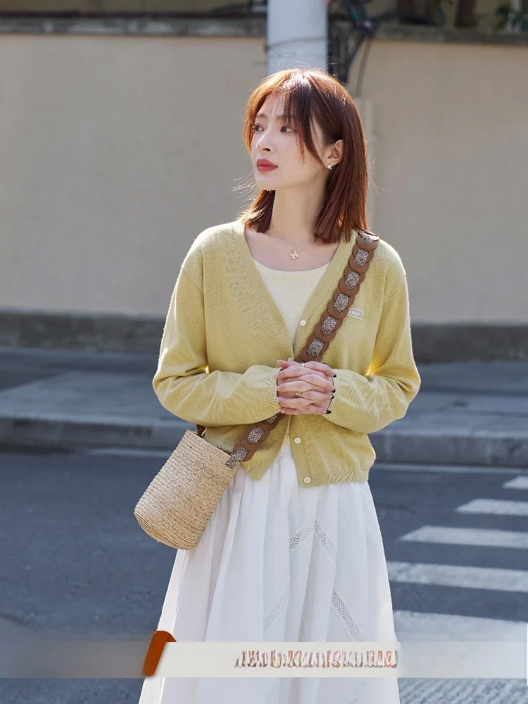 

Soft Han-Ma Knitted Cardigan Women's Spring Faion Loose Sle V-Ne Long Sve Regular Length Single Piece Casual Wear