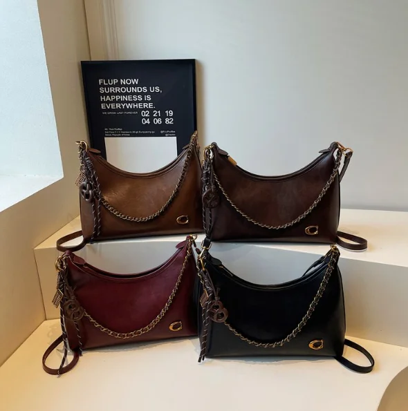 

Fashion Casual Diagonal Straddle Bag, Retro Trend New Women's Bag, Large-capacity Commuter Handbag