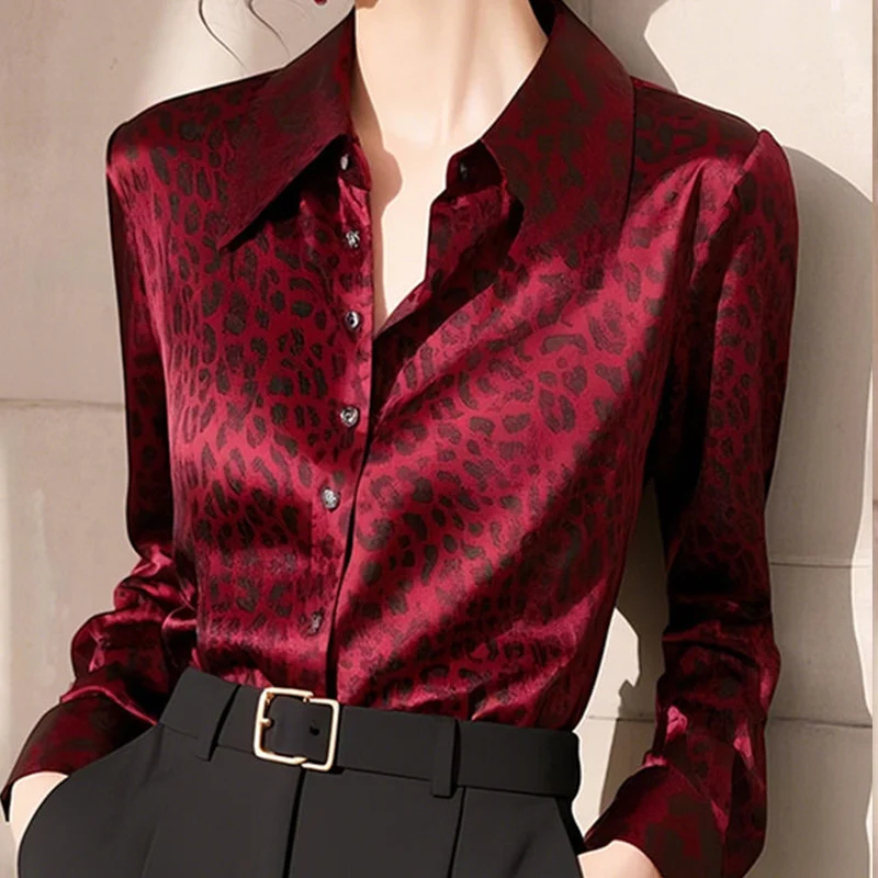 2025年春秋新作 プリント柄 ターン ダウンカラー 長袖シャツ レディース おしゃれ レオパード柄ボタン ブラウス 女性用トップス