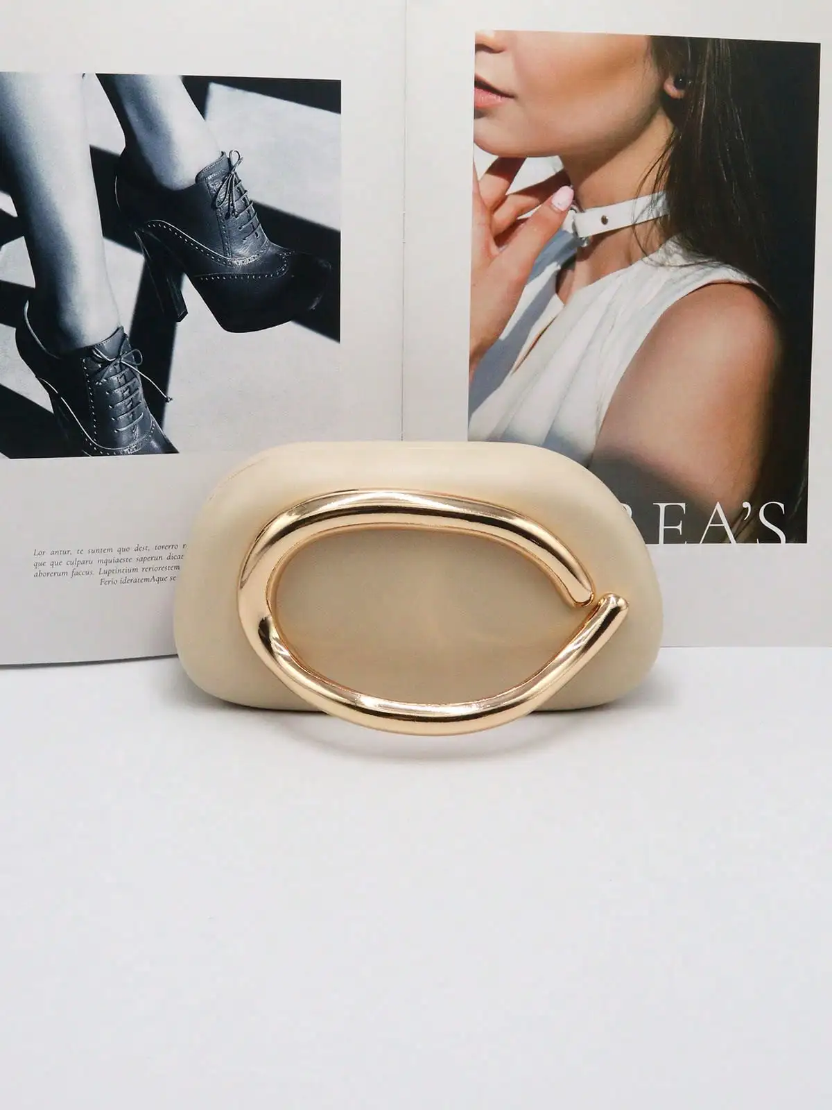 

Кремовый клатч из искусственной кожи с золотой металлической рамкой, шикарная вечерняя сумочка для торжественных мероприятий