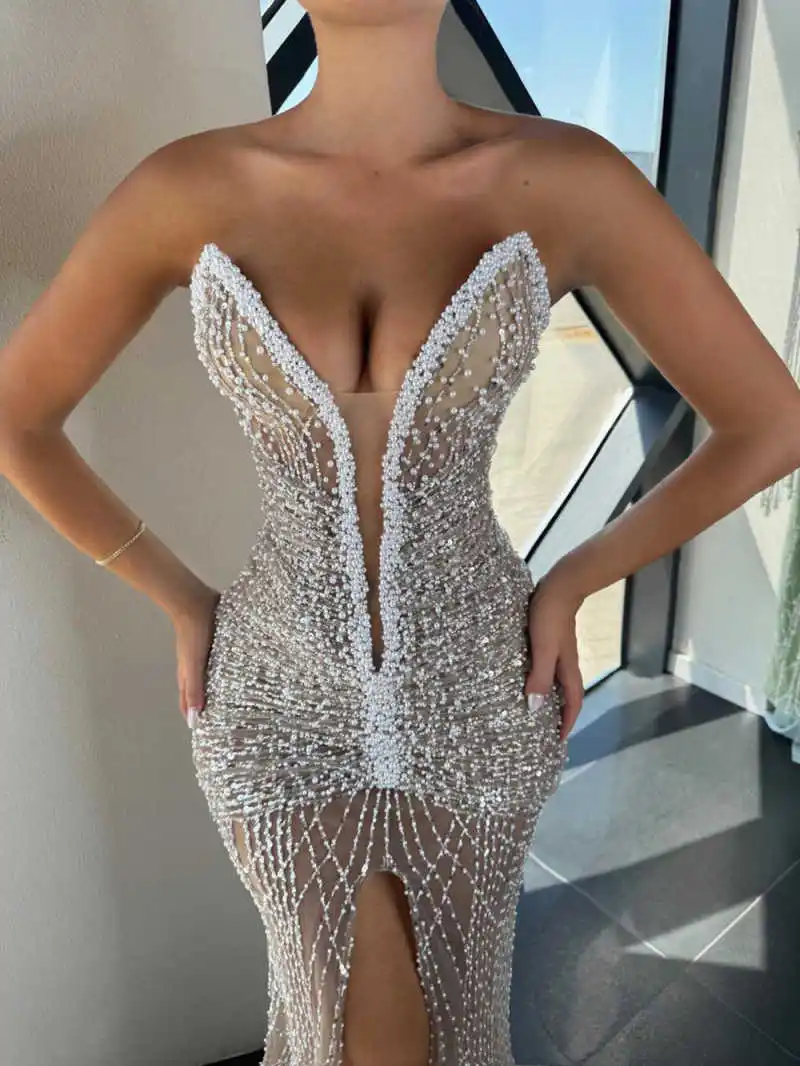 فساتين سهرة أنيقة بدون حمالات مطرزة مثيرة بفتحة أمامية عالية حورية البحر فستان حفلة موسيقية مخصص بطول الأرض بدون أكمام