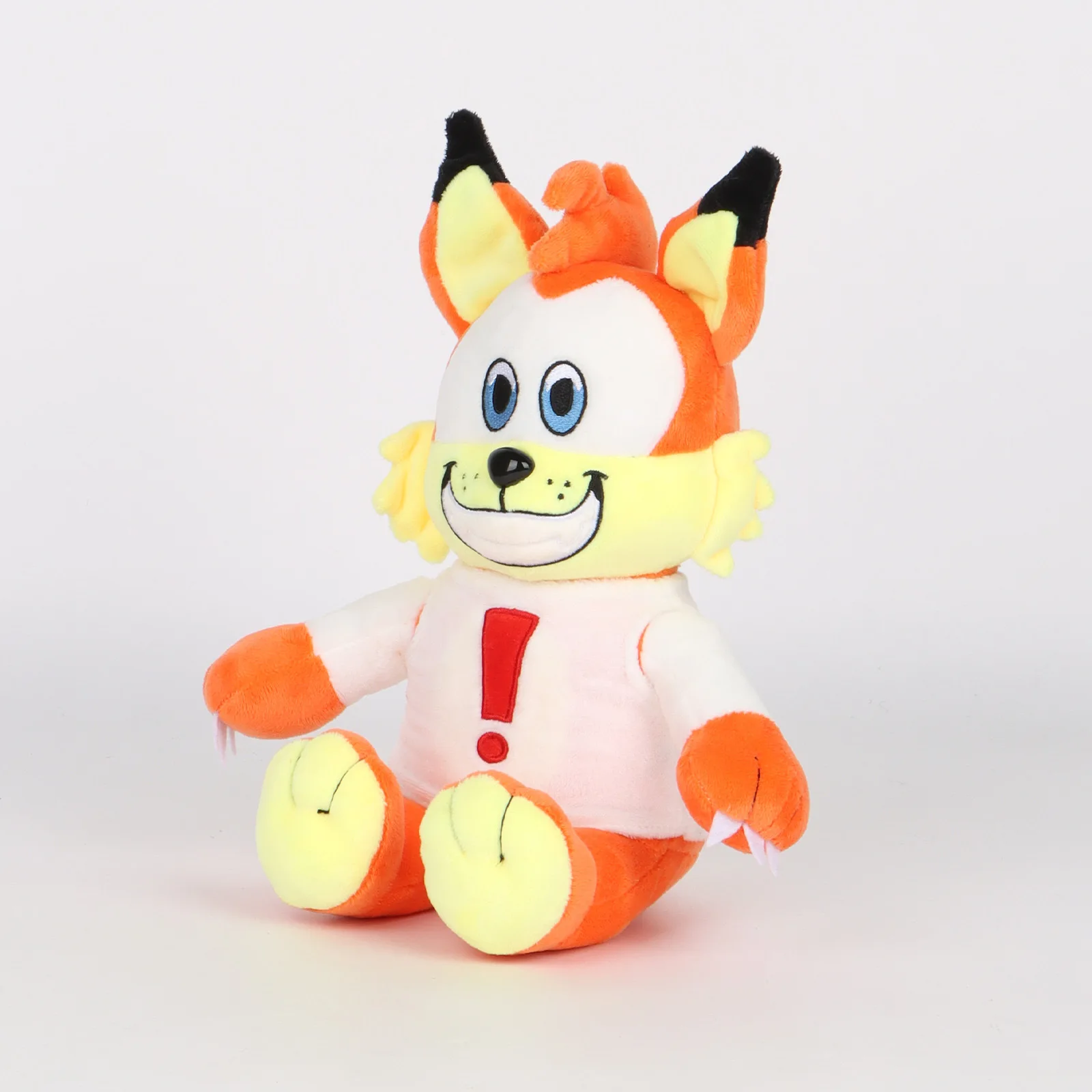 Carino 26 cm Bubsy Cat Peluche Divertente Cartone Animato Gatto Arancione Farcito Cuscino Indossare T-shirt Bianca Con Marchio di Esclamazione Rosso Stampa Peluche