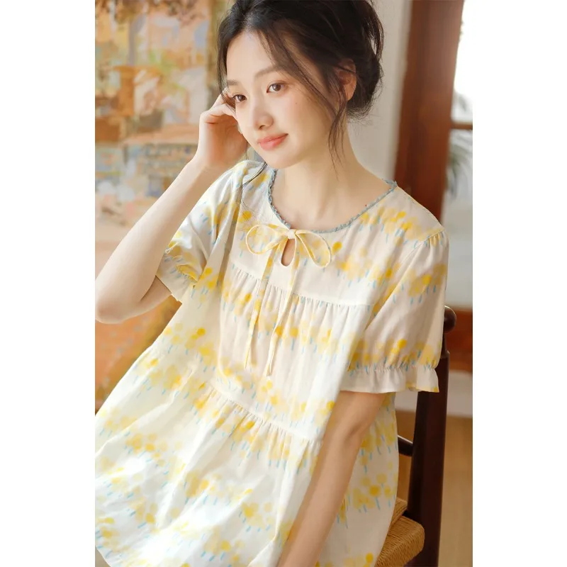 طقم بيجامة نسائي صيفي من القطن برقبة دائرية وأكمام قصيرة مع بنطلون حلو برباط لملابس مريحة