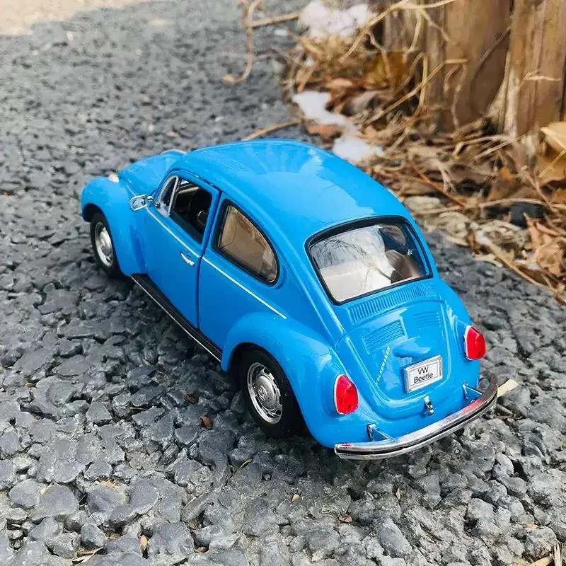 WELLY-modelo de coche de aleación Volkswagen Beetle 1:24, simulación de coche, colección de decoración, juguete de regalo, modelo de fundición a