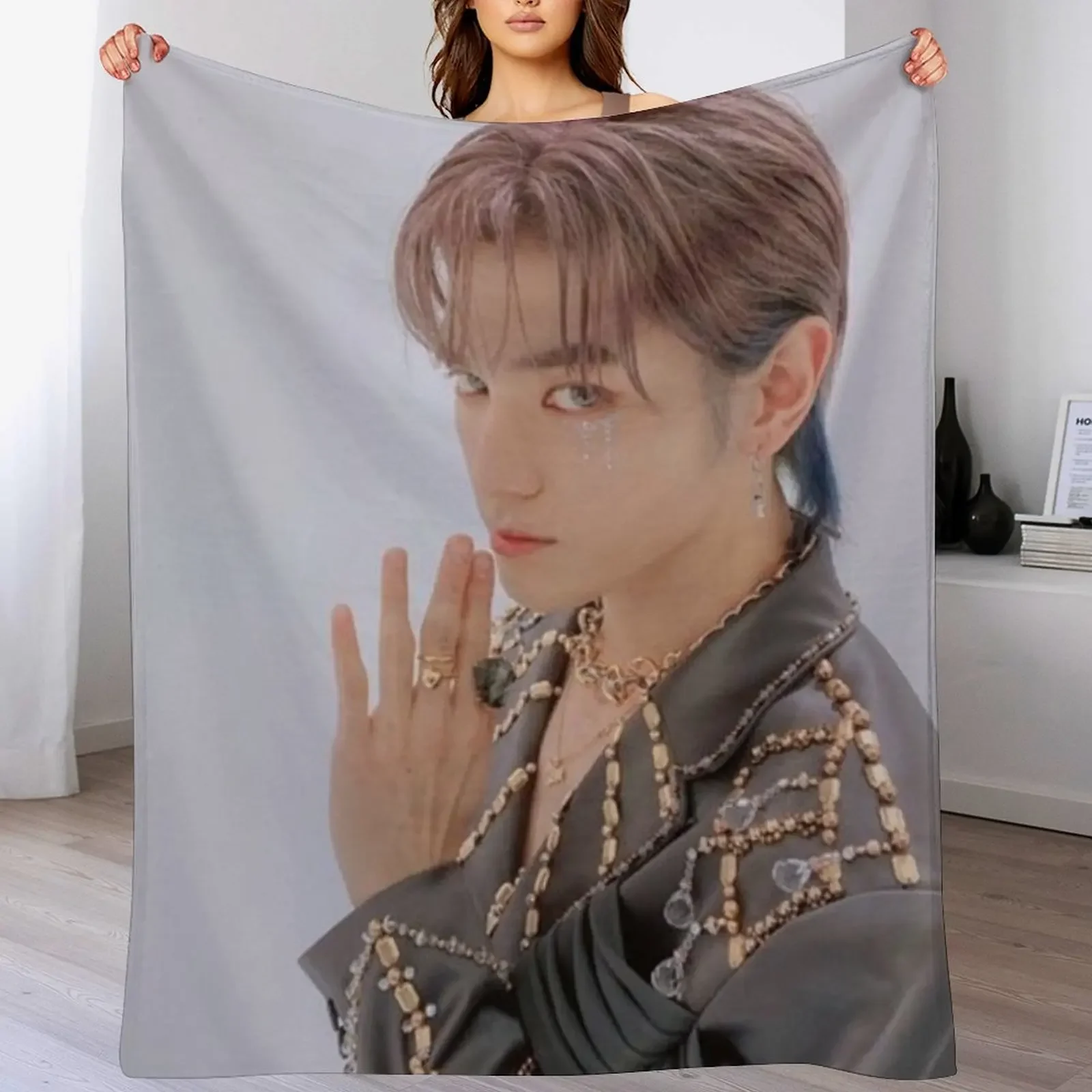 

taeyong Throw Blanket Flannels Sofa Throw Soft Plaid Plush Blankets