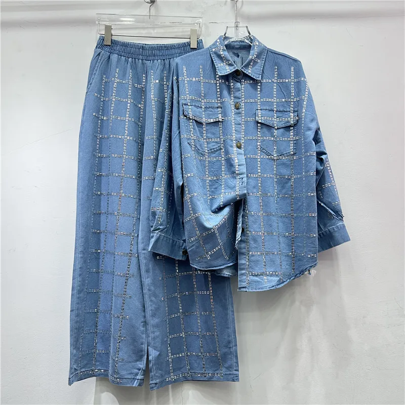 

Women's Hot Stamping Denim Shirt And Pants With Loose And Medium Length Design Suitable For Women's Clothing