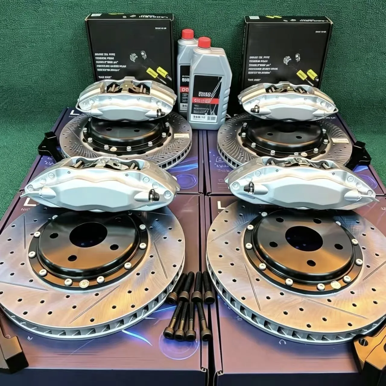 Hot Sale Modified Racing Car Brake Caliper F50 17.18 Inch Caliper Sports Brake 4 Piston Disc 330/355MM Big Brake Kits