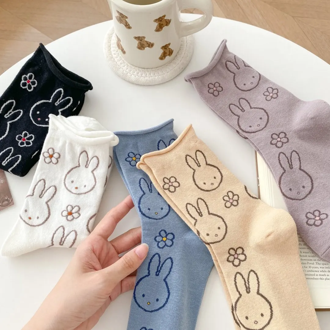 5 paar Nette Lustige Cartoon Kaninchen Frauen Socken Tier Druck Street Style Mode Mittleren Rohr Socken Lange Herbst Winter Frau socken – Detail 3