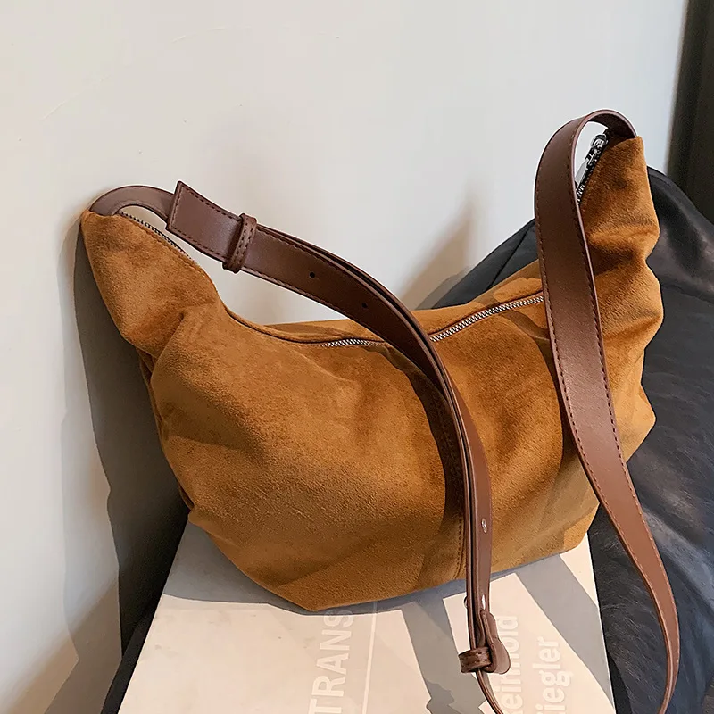 

Ladies' Crossbody Bag French Retro Simple Versatile Shoulder Bag Large Capacity Portable High-quality Luxury Brand Crossbody Bag