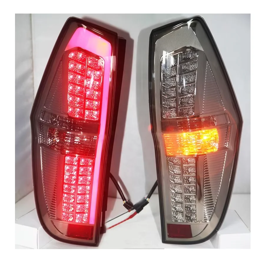 

Grand Starex H1 LED Tail Lights Rear Lamps Chrome Housing 2007-2014 Year WH for Hyundai