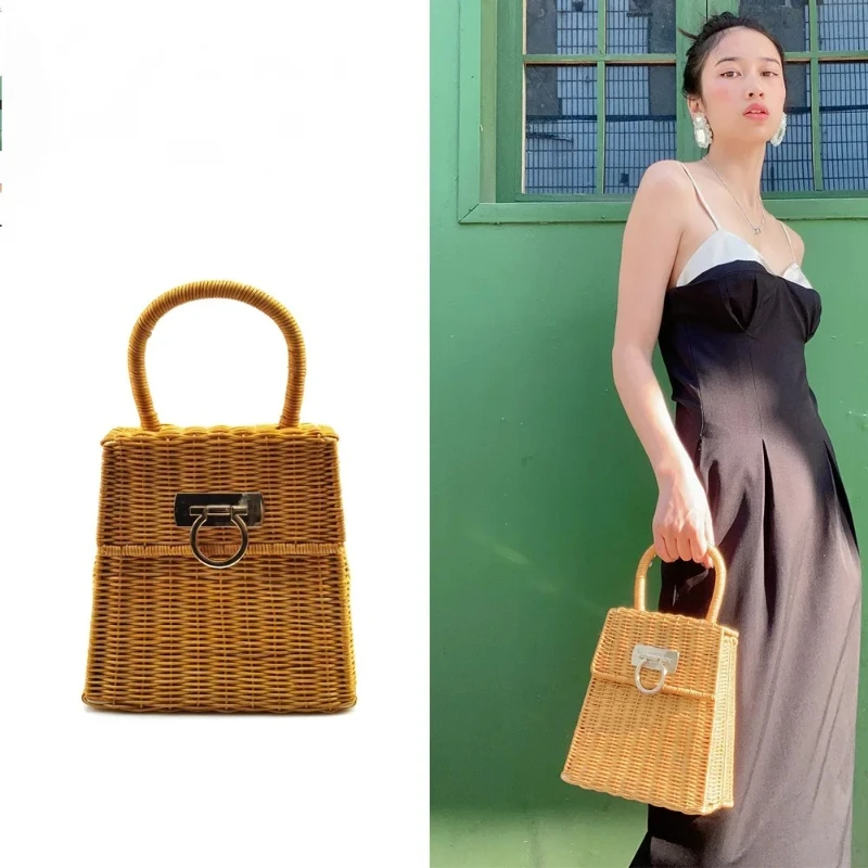 

2025 New Straw Rattan Handbag Summer Beach Bag for Women Designer Bags Women Tote Purse Retro Versatile Straw Handbags