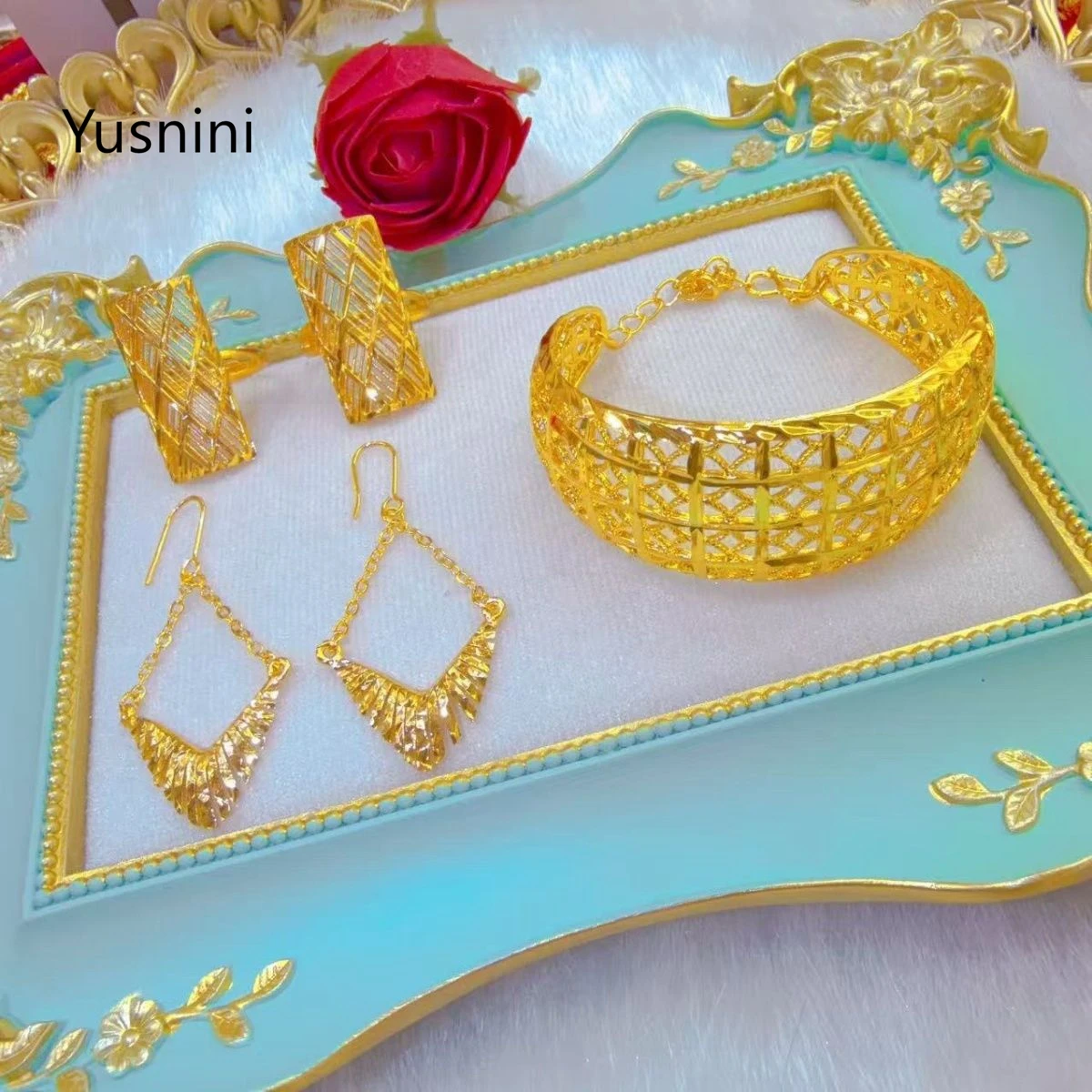 

New Dubai Fashion 24K Gold Plated Ring Bracelet Earrings Exquisite Engagement Party Jewelry Set for Lovers