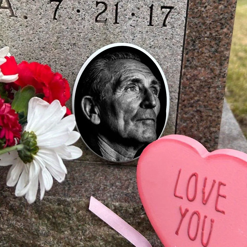 2D Flat Not 3D 1pc Custom Photo Memorial Headstone Tile Personalized Grave Marker with Oval Design Memorial Day Decorations