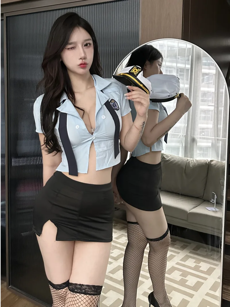 

Women's two-piece summer outfit 2024 new sexy uniform flight attendant style badge embroidered decorative short skirt set J4E9
