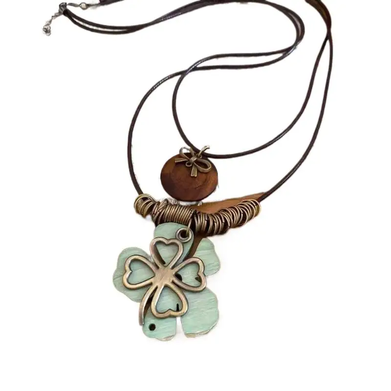 Antike Schmetterlings-Halskette mit langem Kragen für Damen, Vintage, einfacher Metallanhänger, handgefertigter Schmuck, Retro-Accessoire – Detail 5