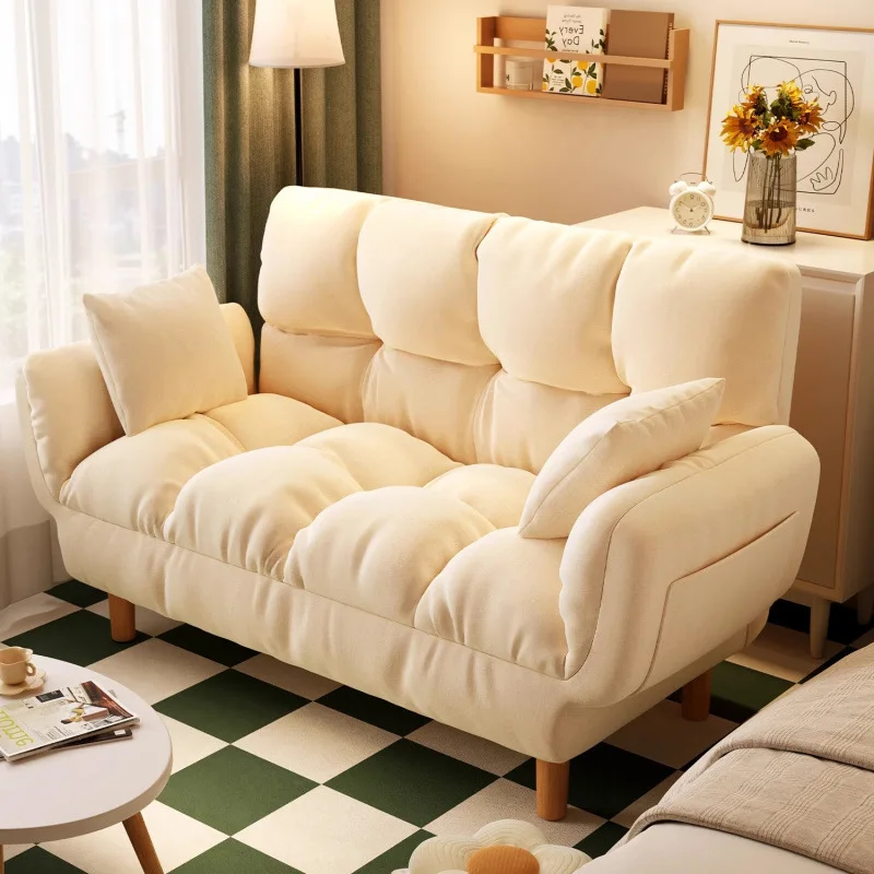 # Modernes Wohnzimmer-Schlafsofa. Klappbares Bodensofa. Geeignet für Schlafsofa in kleinen Räumen.