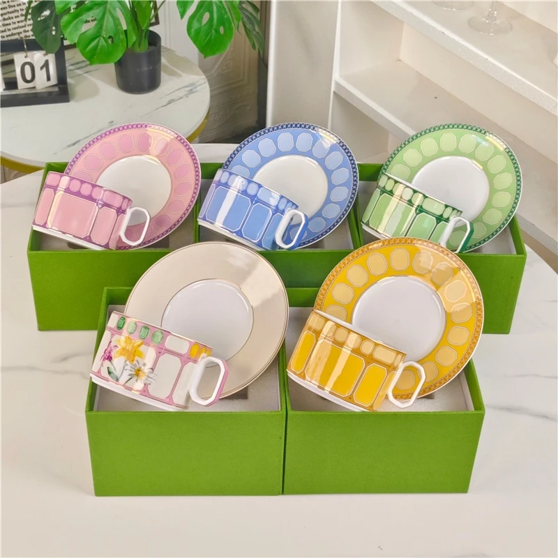 High Quality Light Luxury European Bone China Cups and Saucers Eco-Friendly for Afternoon Tea Wedding Gifts with Gift Boxes