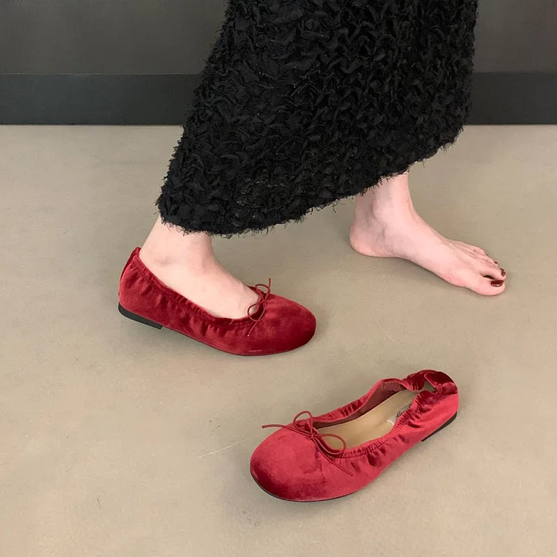 Lässige, weiche, modische Seiden-Ballerinas für Damen, flache Schuhe mit runder Spitze, flache Damenschuhe mit Schmetterlingsknoten, Slip-On-Modelle. – Detail 15