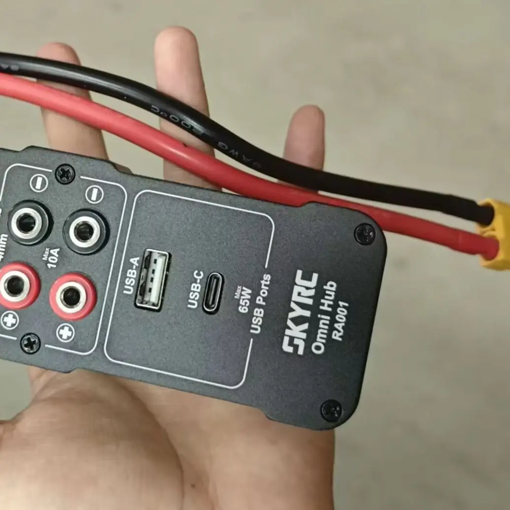 RA001 SKYRC Omni XT90 Power Distribution Hub 2000W High Load Splitter with XT90 XT60 Type-C For RC Chargers and Digital Devices