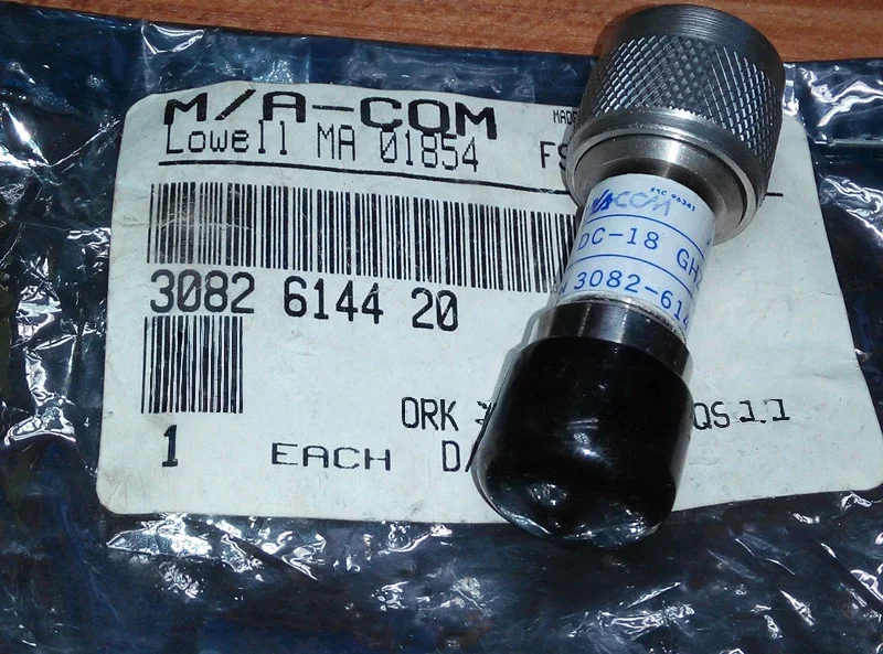 Free Shipping 1PCS 3082-6144-20 M/A-COM Attenuator DC-18GHz 20dB 3082 6144 20 3082614420