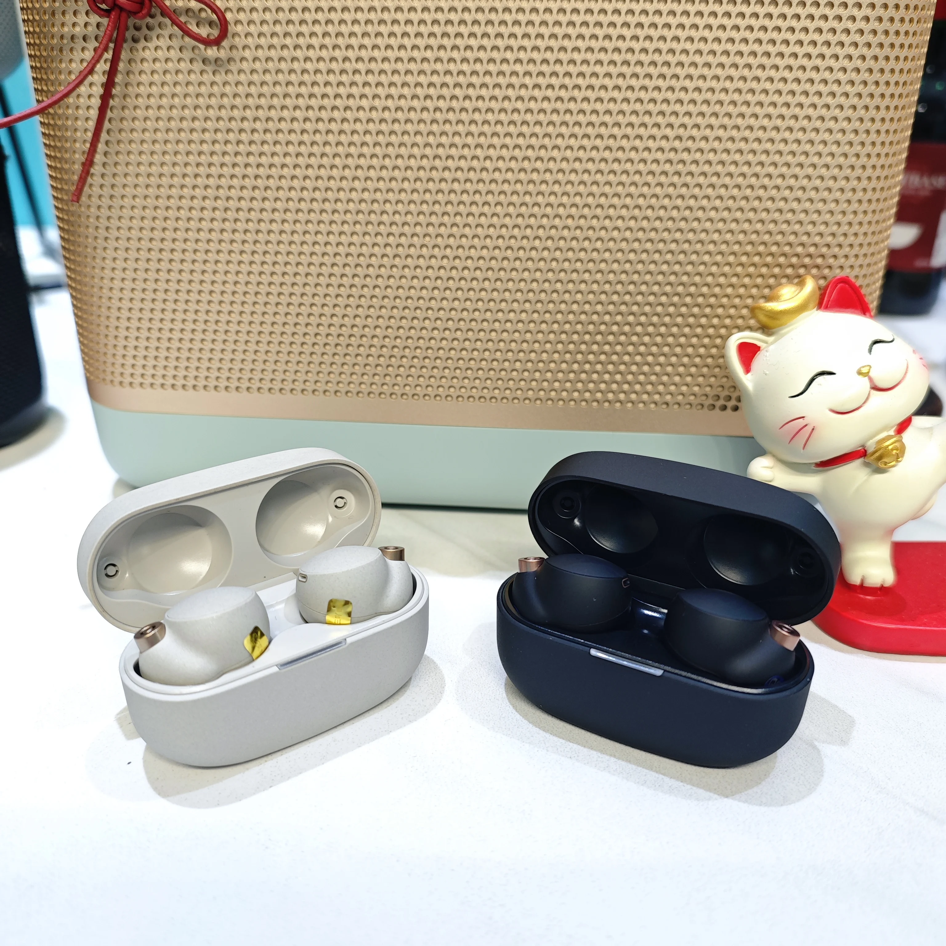 2025 nouveau WF-1000XM4-XM5 véritable sans fil Bluetooth intelligent suppression du bruit casque suppression du bruit haricot peut connecter l'application