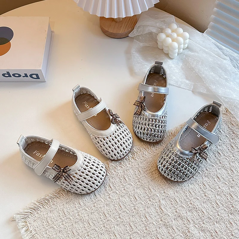 

Girls Sandals Weave Sweet Bows Kids Casual Princess Shoes Hollowed-out 2026 Summer New Children Beach Shoes Versatile Trendy
