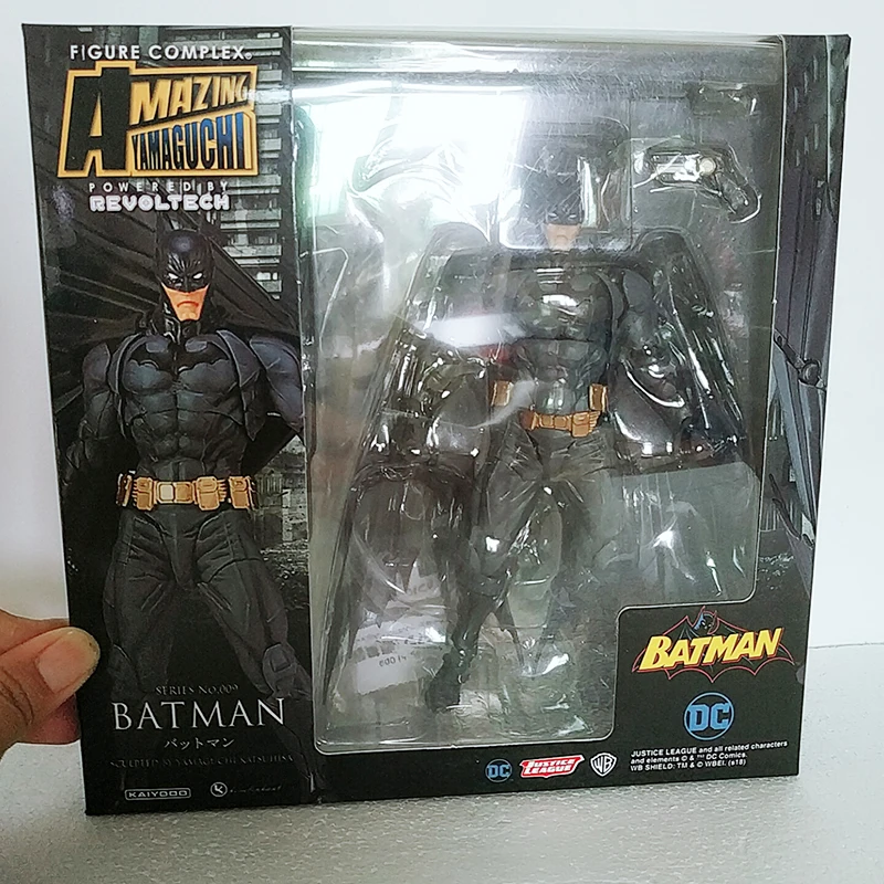 DC Amazing Batman Dark Knight Yamaguchi Revoltech NO.009 Batman Action Figure Model Toys Doll For Gift