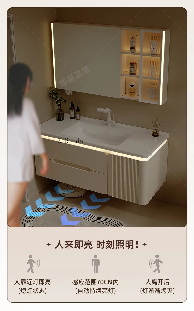 

Тумба для ванной комнаты из дуба с окрашенными дверцами, комбинированная, с закругленными углами, со встроенной керамической раковиной-умывальником, во французском стиле.