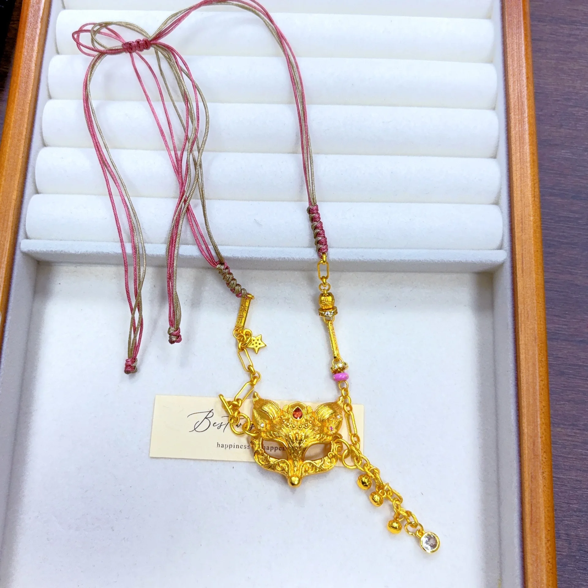

Vintage gilt engraving high-end mask fox mask hand-woven necklace jewelry gift