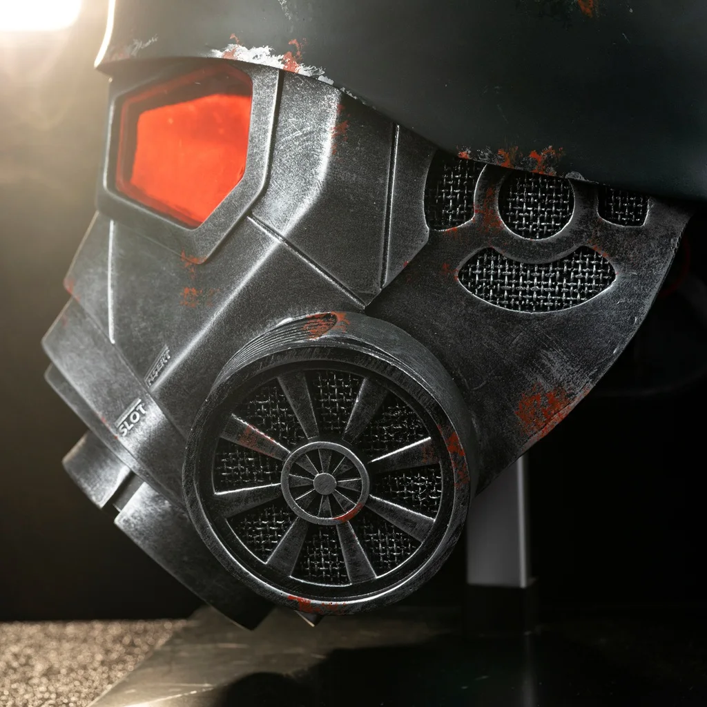 Xcoser Game Fall out 4 NCR Veteran Ranger Helmet Cosplay Prop LED Light Resin Replicas