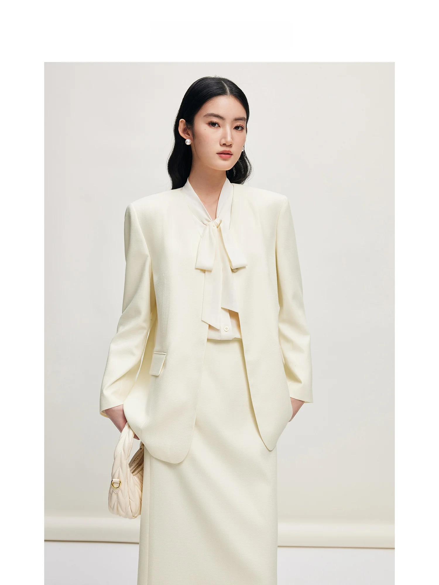 

Женский белый премиум-костюм MandyZhang: модный весенний приталенный пиджак прямого кроя с длинным рукавом и V-образным вырезом для офиса