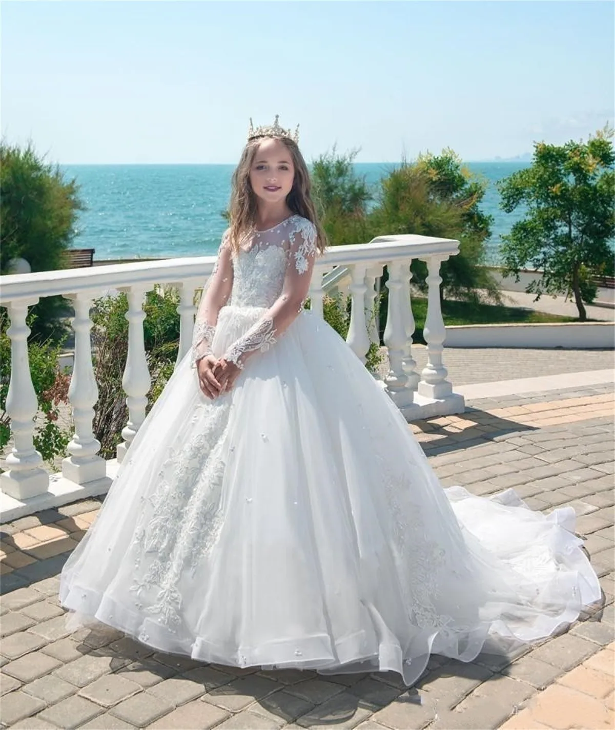 Abiti da ragazza di fiori manica lunga bianca con perle gioiello Appliques di pizzo Tulle bambini compleanno abito da prima comunione abito da ballo