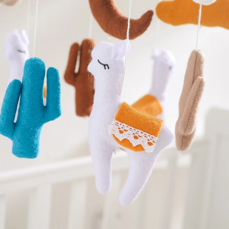 Baby Wooden Mobile Cribs Bed Bell Toys Soft Felt Alpaca Star Moon Star Musical Rattle Toys For Newborn Bedding Hanging Toys