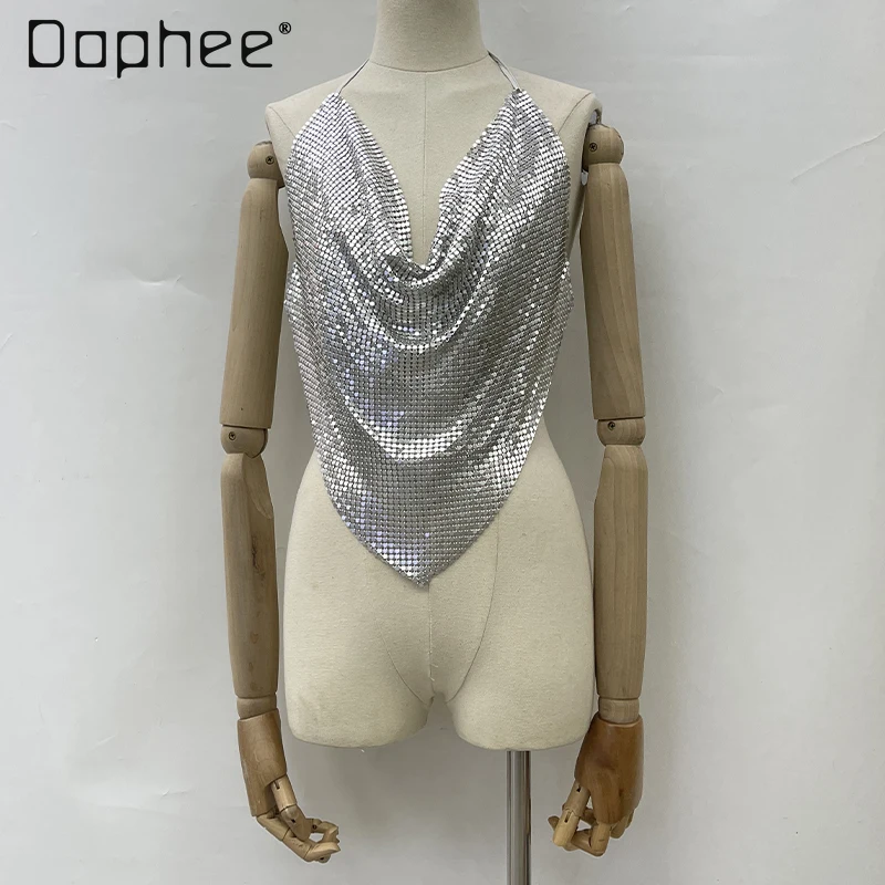

Сексуальная горячая девушка с открытой спиной, топ-труба, ремень из тяжелого металла, алюминия, короткий глубокий V-образный вырез, топ, вечерняя вечеринка, топы с блестками