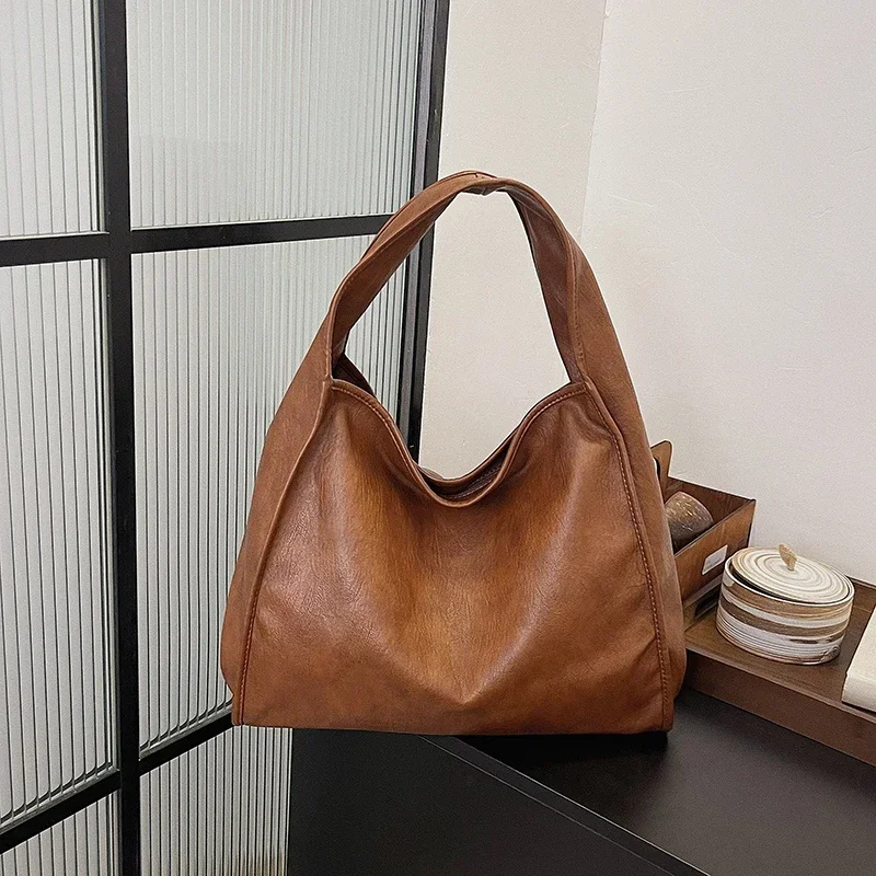 High-end and Versatile Large Capacity Soft Leather Bag New Fashion Commuter Shoulder Bag Tote Bag Bolsa De Ombro De Moda