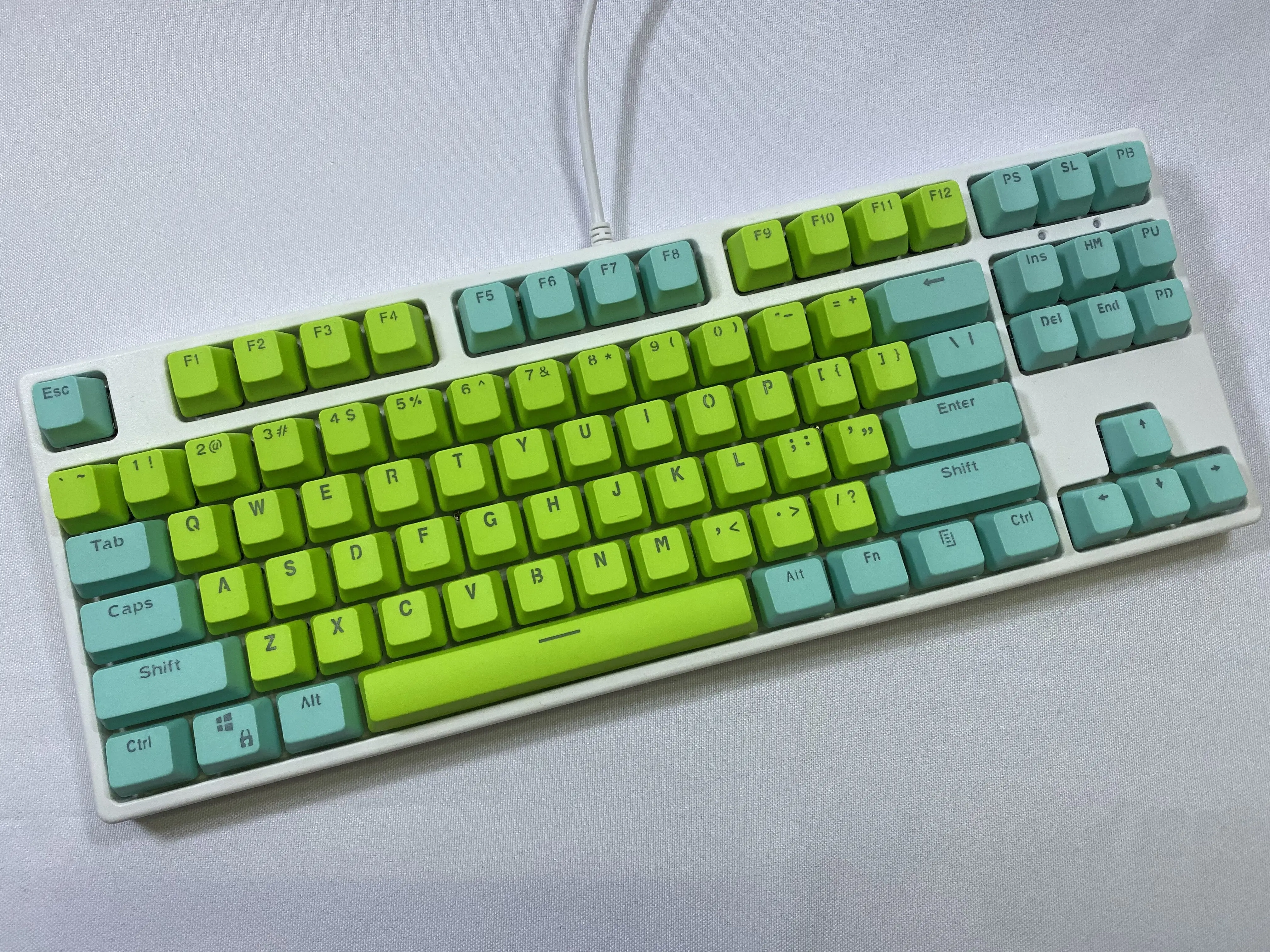 cyan green 87 Keycaps, PBT Material OEM Height Mechanical Keyboard Keycaps, Double Backlit Characters, Transparent Game Keycaps