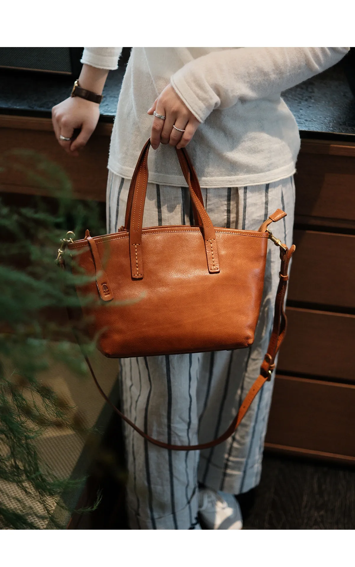 PNDME schlichte, modische Damen-Handtasche aus echtem Leder, Wochenend-Einkaufstasche, handgefertigt, aus Rindsleder der ersten Schicht, große Kapazität. – Detail 8