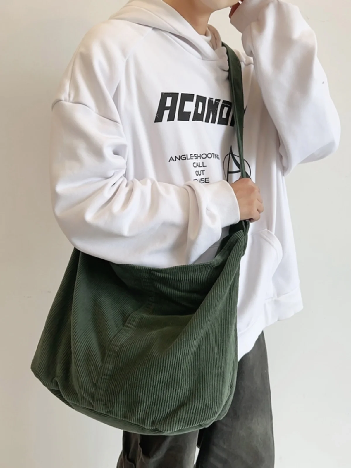

Large Capaci Canvas Slant Crossbody Bag ex Lazy Sle Corduroy oulder Bag Retro Zipper Closure Leisure op Bag