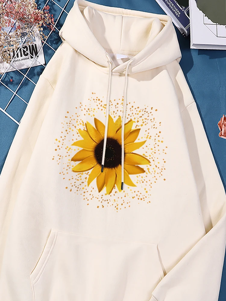 Shining Sunflowers Printed Hoodies Female Basics Comfortable Sweatshirt Leisure Vintage Sportwear Cartoon Oversized Clothing