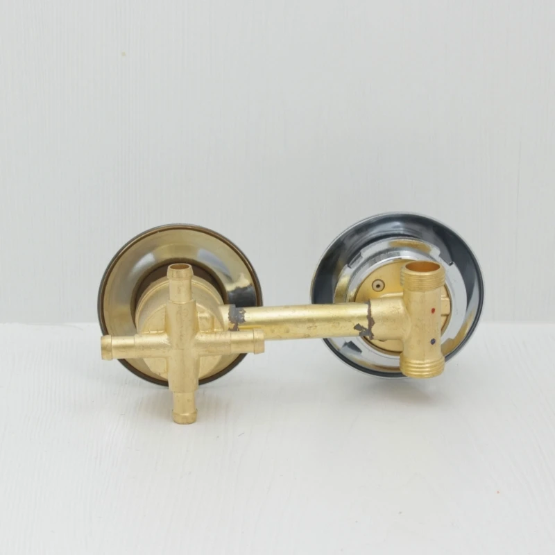 4 Ways Water Outlet Screw Thread Center Distance 10cm Shower Mixer Tap Cabin