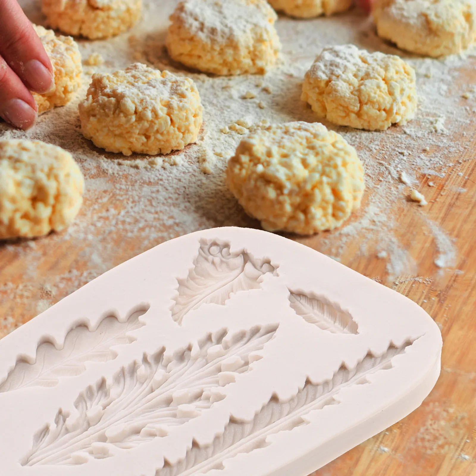 

2Pcs Delicate Leaf Themed Silicone Cake Molds for Baking Chocolate Cookies Fondant Decorations Reusable Dishwasher Safe Baking