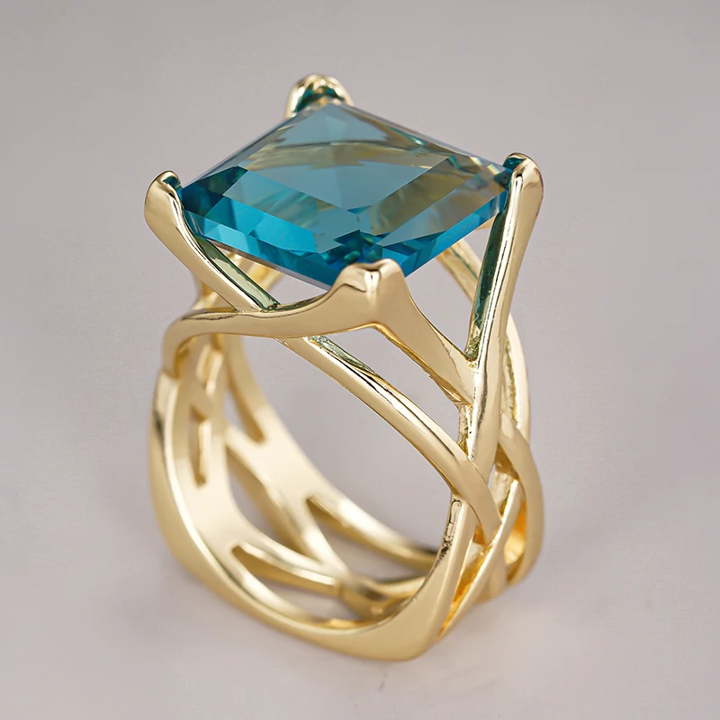 Huitan Ring mit hohlem Kreuz-Design für Damen, goldfarben, mit leuchtend weiß/blauem CZ, modisches Hochzeitszubehör, eleganter Partyschmuck – Detail 12