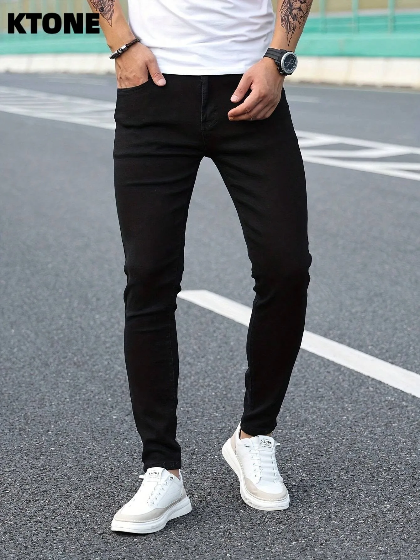 

Мужские узкие джинсы в оригинальном стиле Y2K для свиданий. Аксессуары и ремни в комплект не входят.