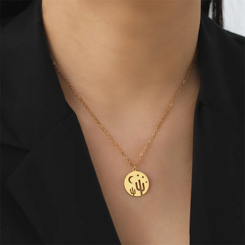 Klassische Goldfarbe Edelstahl Halskette für Frauen Kette Halsreif Mond Kaktus Anhänger Halskette Schmuck Geburtstags geschenk Großhandel – Detail 7