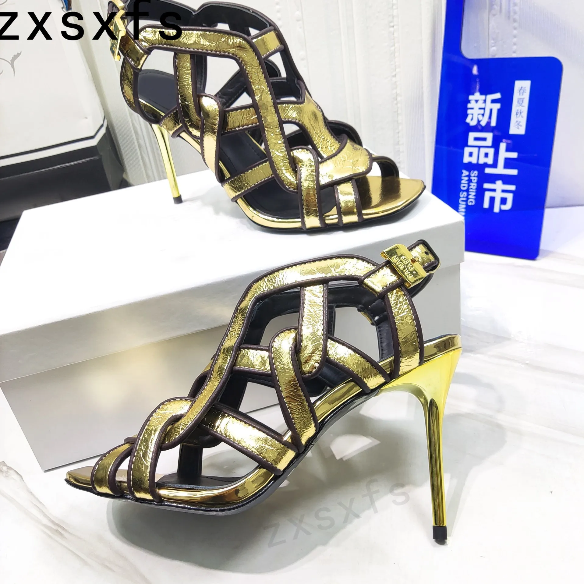 Thiết Kế Túi Đeo Chéo Áo Ngực Mỏng Giày Sandal Cao Gót Nữ Hở Mũi Ánh Kim Bơm Nữ Ăn Tối Giày Mùa Hè Đường Băng Võ Sĩ Giác Đấu Xăng Đan